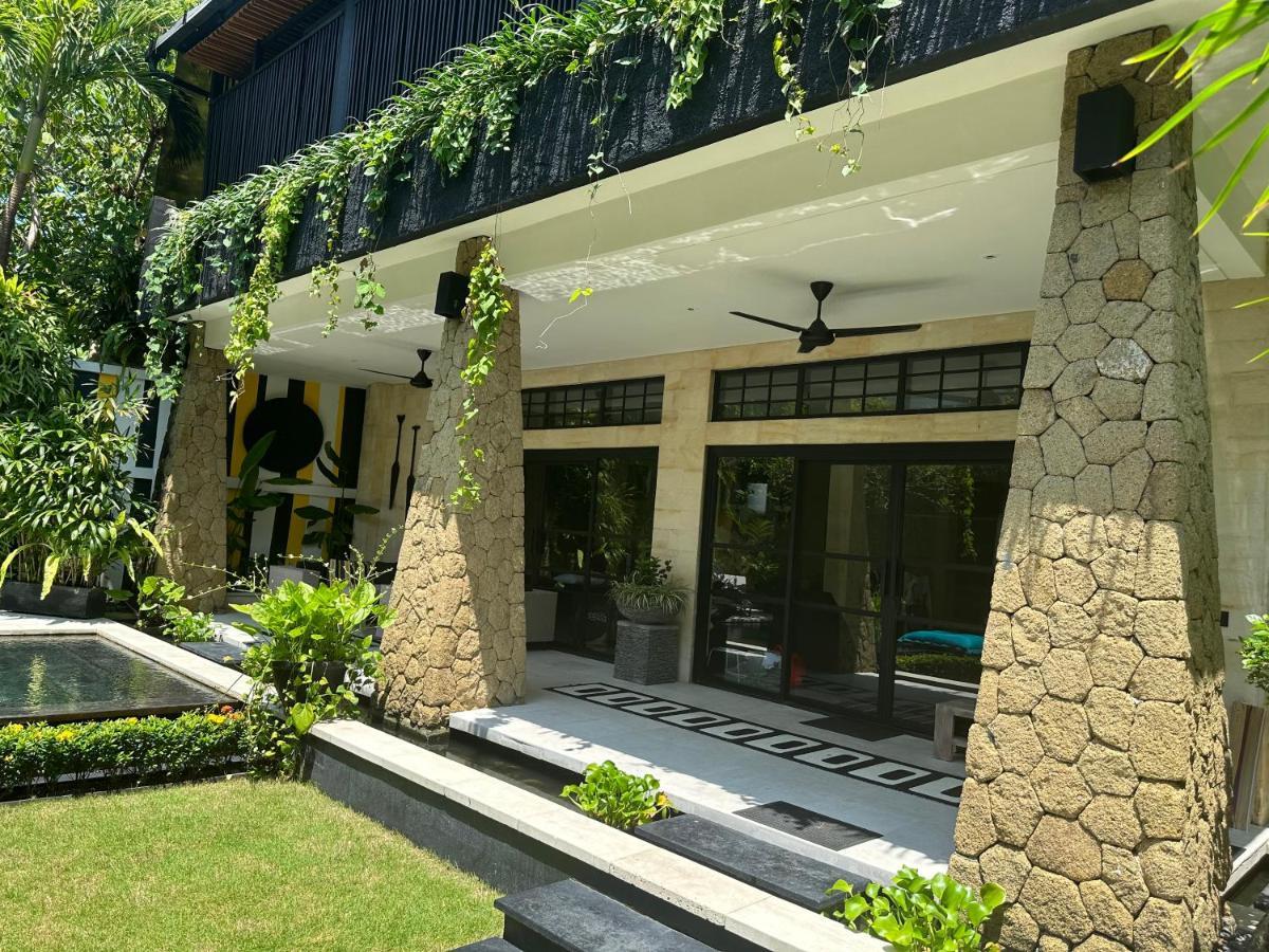 Amanputri Villa Seminyak  Bagian luar foto